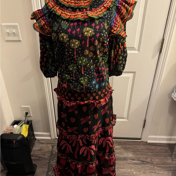 2 pc farmrio skirt set worn by the one and only Tabitha Brown - Picture 9 of 9